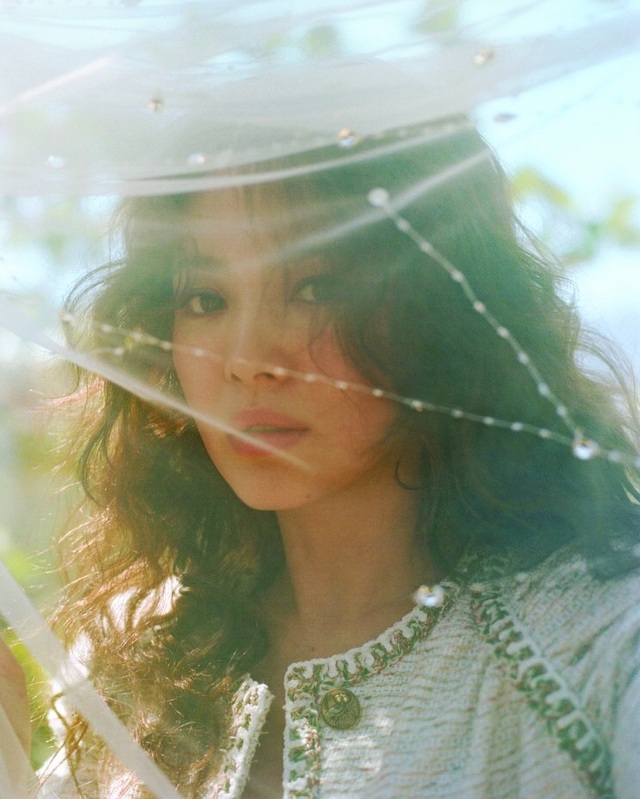 "Cô dâu tháng 10" Song Hye Kyo đẹp mơ màng trước ngày lên xe hoa - 9 "Cô dâu tháng 10" Song Hye Kyo đẹp mơ màng trước ngày lên xe hoa - 9