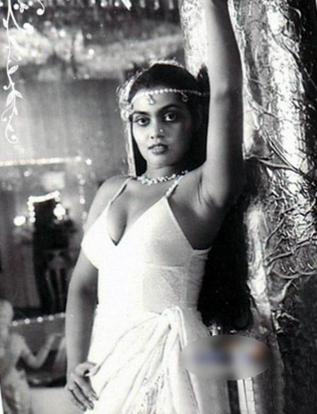 Chuyện “hồng nhan bạc phận” của các nhan sắc màn bạc Ấn Độ - 8 Silk Smitha (1960-1996)