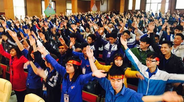 Những khoảnh khắc đáng nhớ của “Một ngày làm sinh viên” - 6
Học sinh hào hứng tham gia một tiết học về kỹ năng mềm do các thầy cô khoa Giáo dục Chính trị - Thể chất- Trường Đại học Sao Đỏ giảng dạy.
