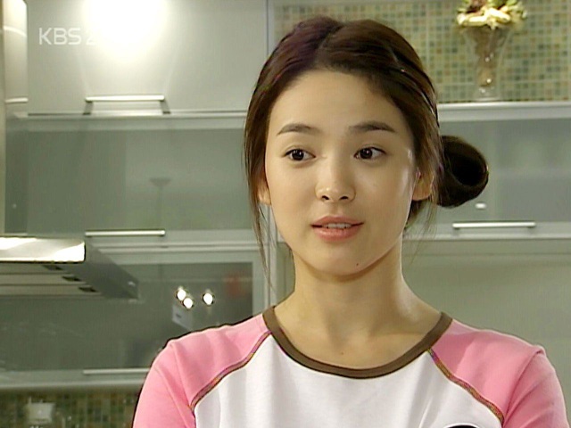 Hành trình nhan sắc của Song Hye Kyo trong 20 năm tham gia làng giải trí - 12 Hành trình nhan sắc của Song Hye Kyo trong 20 năm tham gia làng giải trí - 12