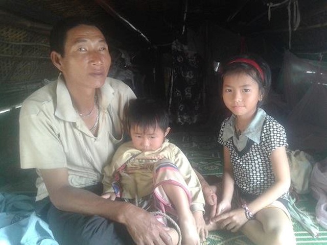 Những phận người chênh vênh trên dòng sông Lam - 5 Gia đình em Thùy- em gái nhỏ tuổi nhưng ước mơ thật lớn.
