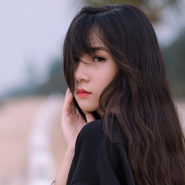 Xuất hiện “em gái góc nghiêng” của Sơn Tùng M-TP khiến dân mạng xôn xao - 5 Xuất hiện “em gái góc nghiêng” của Sơn Tùng M-TP khiến dân mạng xôn xao - 5