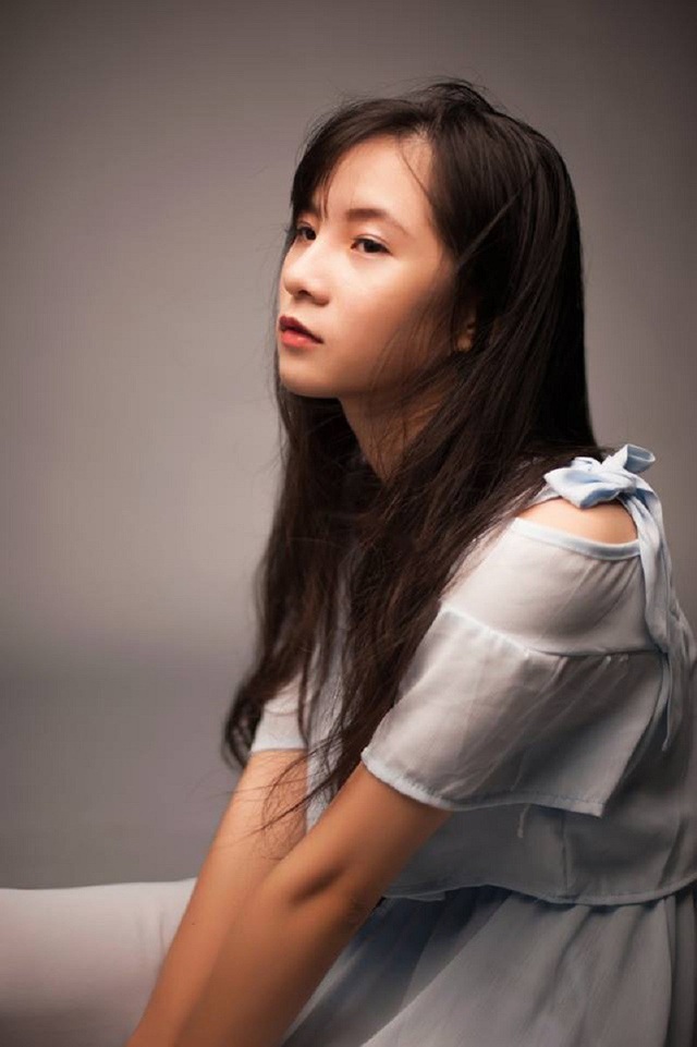 Xuất hiện “em gái góc nghiêng” của Sơn Tùng M-TP khiến dân mạng xôn xao - 6 Xuất hiện “em gái góc nghiêng” của Sơn Tùng M-TP khiến dân mạng xôn xao - 6