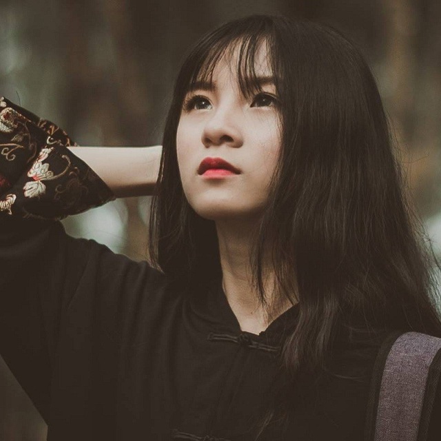 Xuất hiện “em gái góc nghiêng” của Sơn Tùng M-TP khiến dân mạng xôn xao - 9 Xuất hiện “em gái góc nghiêng” của Sơn Tùng M-TP khiến dân mạng xôn xao - 9