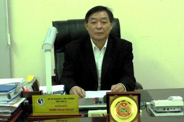 Vụ khởi tố 17 cán bộ ở Sơn La: Bắt thêm một nguyên cán bộ huyện - 1 Ông Triệu Ngọc Hoan - Giám đốc Sở TNMT Sơn La bị khởi tố tội Thiếu trách nhiệm gây hậu quả nghiêm trọng.
