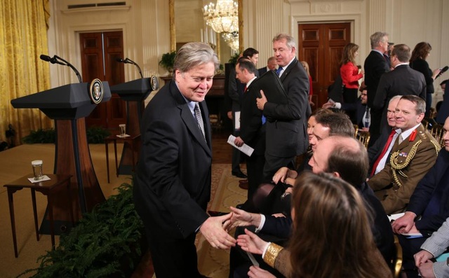 Lộ diện "cánh tay phải" của Tổng thống Trump - 7
Tuy vậy, ông Bannon hiếm khi xuất hiện trước công chúng.