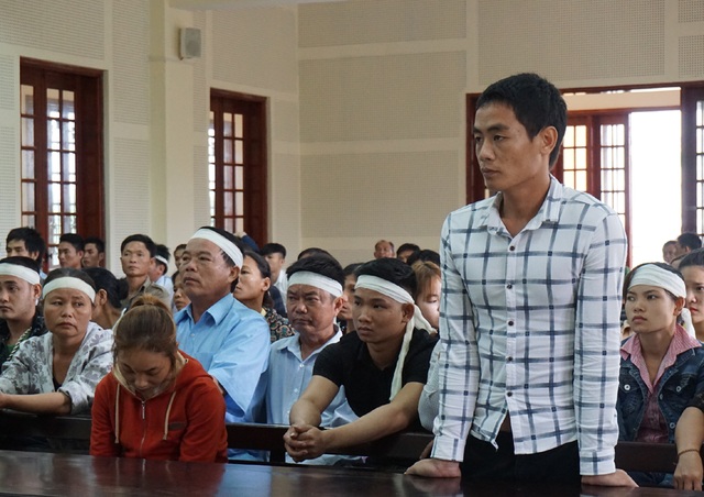 Trịnh Văn Tâm - người điều khiển xe máy chở chị Phan Thị Xuân và Nguyễn Thị Ánh có mặt tại phiên tòa với tư cách là người làm chứng