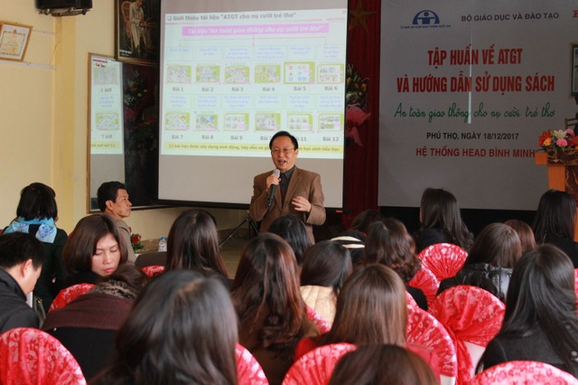 Tuyên truyền an toàn giao thông cho học sinh, sinh viên - 2 Quang cảnh buổi tập huấn ATGT cho nụ cười trẻ thơ tại Phú Thọ.
