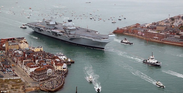 Siêu tàu sân bay Anh lần đầu cập cảng sau 6 tuần thử nghiệm - 3 Cảng Portsmouth sẽ là cảng quê nhà - nơi tàu HMS Queen Elizabeth neo đậu sau khi kết thúc chuyến hải trình thử nghiệm đầu tiên ở Biển Bắc kéo dài 6 tuần.