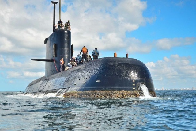 7 thành viên "bí ẩn" trên tàu ngầm Argentina mất tích - 1
Tàu ngầm ARA San Juan (Ảnh: Reuters)