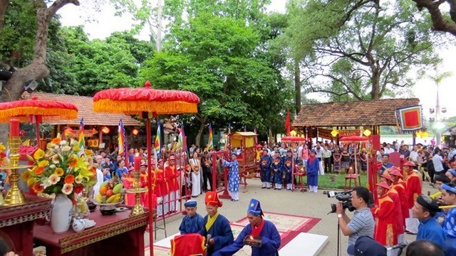 Festival nghề truyền thống Huế 2017 nơi Tinh hoa nghề Việt hội tụ - 11 Lễ tế tổ bách nghệ ở Festival nghề truyền thống Huế