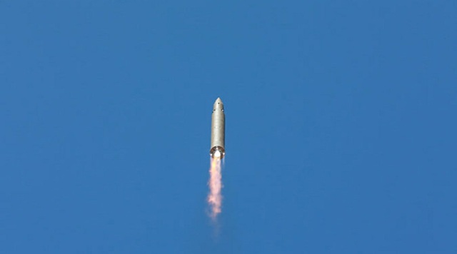 Nga phản bác tên lửa Triều Tiên phóng lúc nửa đêm là liên lục địa - 1
(Ảnh minh họa: KCNA)