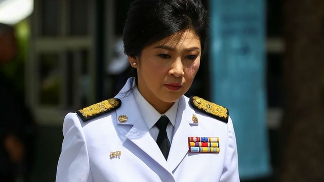 Cuộc đời thăng trầm của cựu Thủ tướng Thái Lan Yingluck - 10 Bà Yingluck bị cáo buộc để xảy ra sơ suất trong việc giám sát chương trình trợ giá gạo cho nông dân vào năm 2014. Khi đó, với tư cách là chủ tịch ủy ban lúa gạo, bà Yingluck đã thực hiện chương trình mua gạo của nông dân sau mỗi vụ thu hoạch với giá cao hơn so với thị trường, sau đó tích trữ trong các kho. Tuy nhiên chính sách này đã khiến chính phủ Thái Lan thiệt hại hàng tỷ USD mặc dù nhận được sự ủng hộ của nông dân. (Ảnh: Reuters)