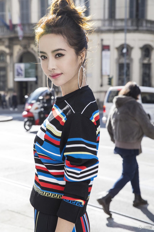 Hành trình lột xác từ “vịt con xấu xí” thành “thiên nga xinh đẹp” của Thái Y Lâm - 20
Trong âm nhạc, cô thần tượng Whitney Houston, Mariah Carey, nhóm Destinys Child và Madonna.
