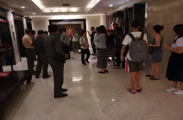 Khách Trung Quốc chen lấn xô đẩy khiến thang máy đứt dây rơi tự do - 1 Hiện trường nơi xảy ra sự việc thang máy rơi do quá tải