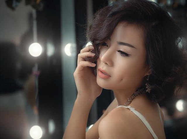 Phan Hương “Người phán xử” thấy mình kém may mắn khi quá ít mối tình - 2 Phan Hương “Người phán xử” thấy mình kém may mắn khi quá ít mối tình - 2