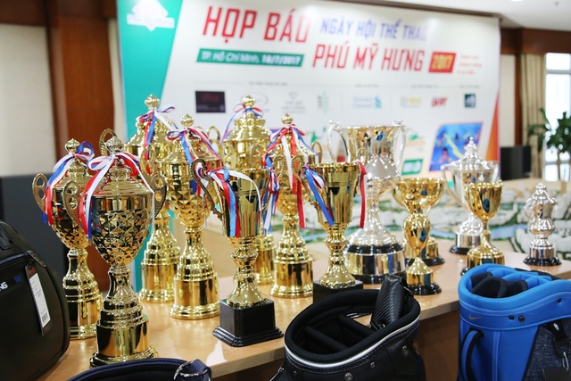 Phú Mỹ Hưng phát động giải thể thao để gắn kết gia đình - 4 Hệ thống cúp và giải thưởng của giải đấu khá lớn