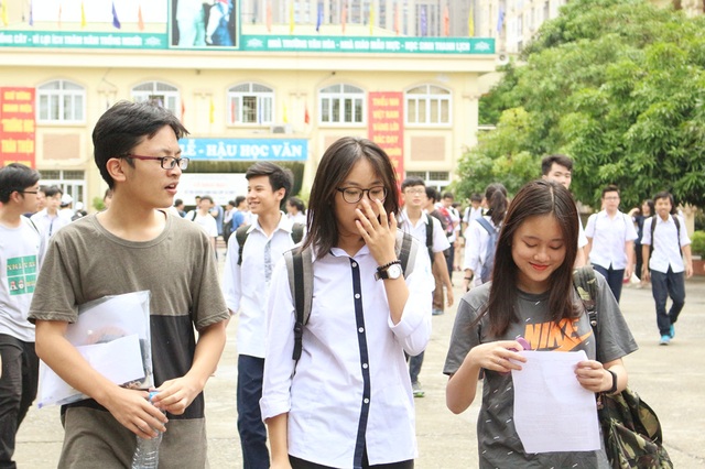 Hà Nội: Thí sinh bất ngờ với đề thi Văn vào lớp 10 - 3 Hà Nội: Thí sinh bất ngờ với đề thi Văn vào lớp 10 - 3