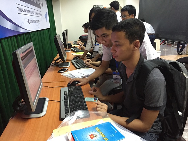 Đề án tuyển sinh năm 2018 của trường ĐH Khoa học Tự nhiên TPHCM - 1 Thí sinh đến nhập học tại trường ĐH Khoa học tự nhiên TP.HCM năm 2017