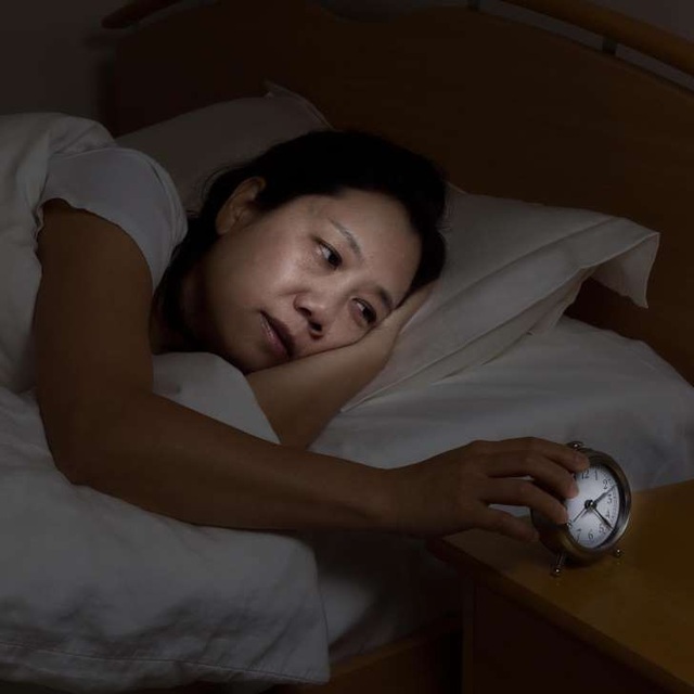 Thiếu ngủ gây hại cho thần kinh ngang uống rượu - 1 Thiếu ngủ gây hại cho thần kinh ngang uống rượu - 1