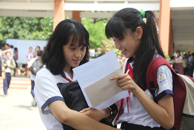Phụ huynh TPHCM lo con không có chỗ học lớp 10 công lập - 2
Các em cần nhắc kỹ khi lựa chọn nguyện vọng đăng ký vào lớp 10.