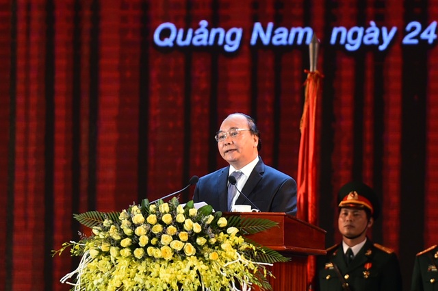 Thủ tướng Nguyễn Xuân Phúc xúc động trở lại mái nhà xưa - 2
Thủ tướng: Chìa khóa cho sự thành công nằm ở khả năng đánh thức tiềm năng về con người.