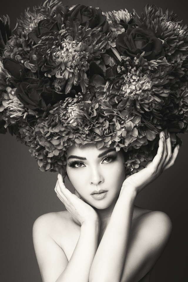 Hàng loạt người đẹp Việt khoe ảnh bán khỏa thân - 10 Thủy Hương