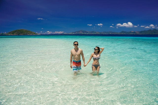 Thúy Diễm diện bikini nóng bỏng bên ông xã Lương Thế Thành - 7 Thúy Diễm diện bikini nóng bỏng bên ông xã Lương Thế Thành - 7