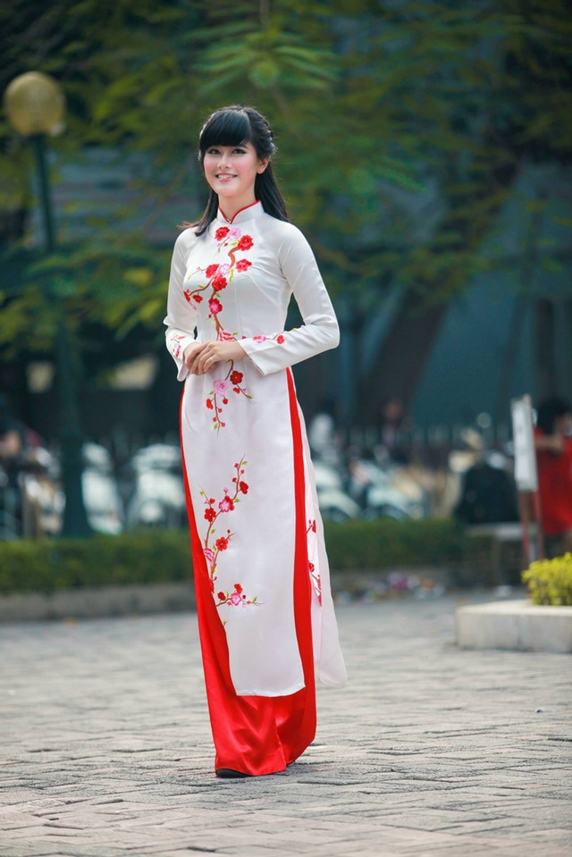 Cựu hoa khôi Ngoại thương năng động và đam mê hội nhập quốc tế - 5 Cựu hoa khôi Ngoại thương năng động và đam mê hội nhập quốc tế - 5