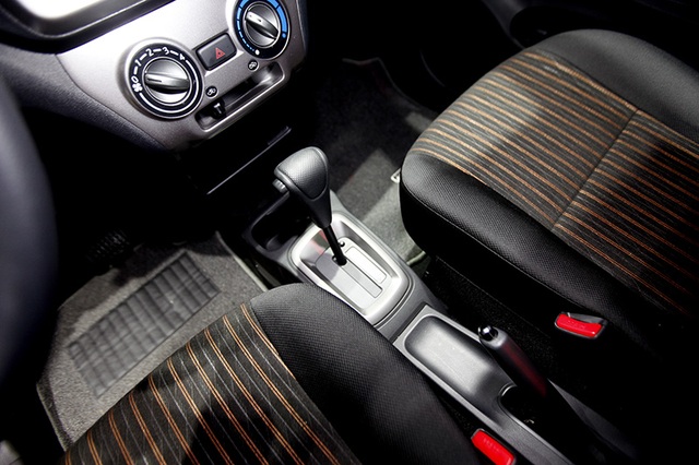 Toyota Wigo, Suzuki Celerio có "xứng tầm" với anh em Hyundai-KIA? - 15 Toyota Wigo, Suzuki Celerio có "xứng tầm" với anh em Hyundai-KIA? - 15