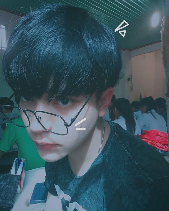 Chàng trai Việt mà ngỡ “trai Tây” mắt sâu, sống mũi cao - 4 Chàng trai Việt mà ngỡ “trai Tây” mắt sâu, sống mũi cao - 4