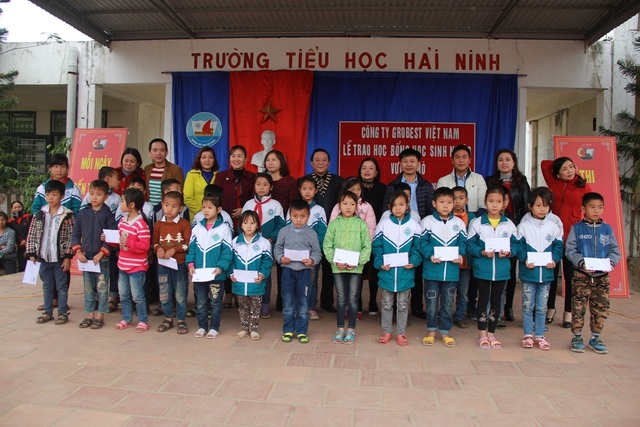 150 suất học bổng Grobest Việt Nam đến với học sinh nghèo vượt khó Thanh Hóa - 4 150 suất học bổng Grobest Việt Nam đến với học sinh nghèo vượt khó Thanh Hóa - 4