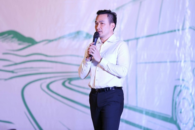 HH Thùy Dung, Ngọc Thanh Tâm cùng dàn sao giúp trò nghèo Đắk Nông - 7 Diễn viên Chi Bảo mong mỏi làm được nhiều việc hơn nữa giúp các em học sinh vùng sâu, vùng xa.
