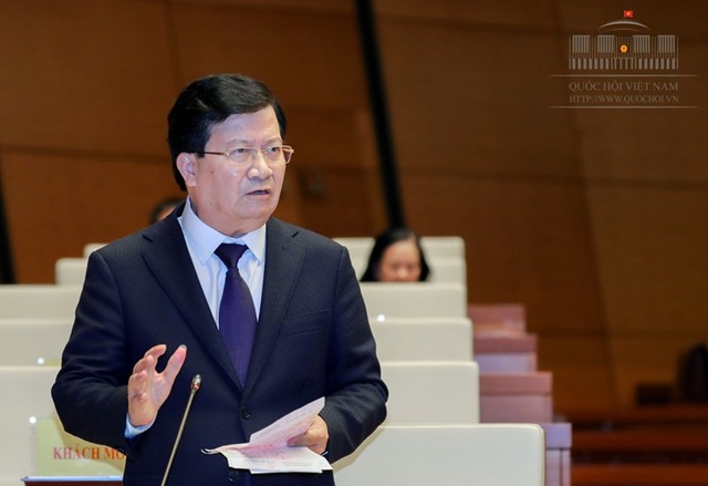 Phó Thủ tướng: Nếu không tăng trưởng đủ 6,7%, các bài toán phải tính lại - 1 Phó Thủ tướng Trịnh Đình Dũng thay mặt lãnh đạo Chính phủ giải trình nhiều nội dung đại biểu Quốc hội quan tâm.