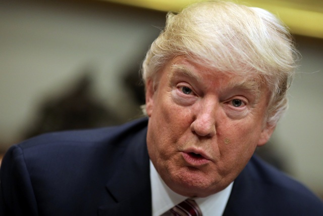 Nhà Trắng tiết lộ mức thu nhập của ông Trump năm 2005 - 1 Tổng thống Mỹ Donald Trump (Ảnh: Reuters)