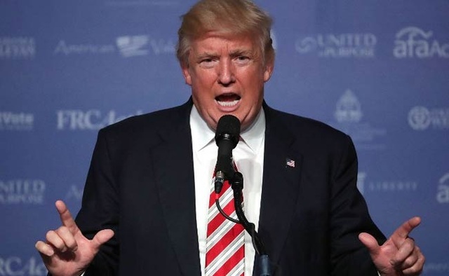 Ông Trump đả kích tòa án vì chưa thể ra phán quyết về sắc lệnh di trú - 1
Tổng thống Mỹ Donald Trump chỉ trích tòa án nặng về chính trị. (Ảnh minh họa: AFP)