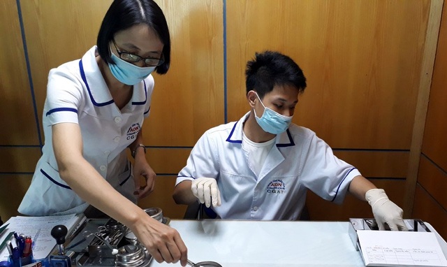 Phía sau 4 tờ kết quả xét nghiệm ADN của cô gái trẻ - 2 Phía sau 4 tờ kết quả xét nghiệm ADN của cô gái trẻ - 2