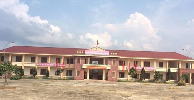 Ngôi trường hơn 42 tỷ đồng chỉ có 48 học sinh - 1
Một góc Trung tâm dạy nghề, hướng nghiệp và giáo dục thường xuyên huyện Hương Khê