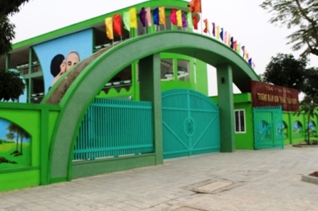 Chủ tịch thành phố “lệnh” chấn chỉnh hoạt động giáo dục sau vụ cô giáo đánh bé gái 2 tuổi - 1 Hội đồng quản trị và cán bộ quản lý trường Mầm non Thanh Xuân Nam bị phê bình vì vụ cô giáo đánh học sinh
