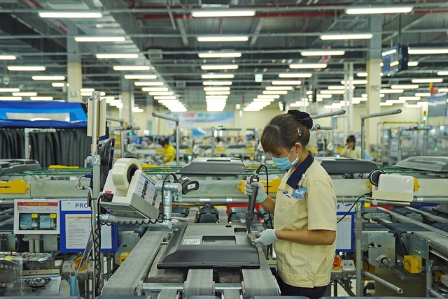 Các nhà mạng đạt doanh thu gần 200 nghìn tỷ trong 6 tháng đầu năm - 2 Xuất khẩu mặt hàng điện tử tăng trong 6 tháng đầu năm