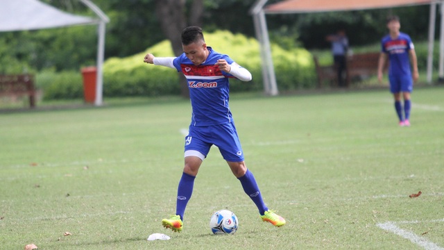 U22 Việt Nam rèn quân tại TPHCM, chuẩn bị cho vòng loại U23 châu Á - 11 Tài năng mới nổi của bóng đá Việt Nam, Nguyễn Quang Hải