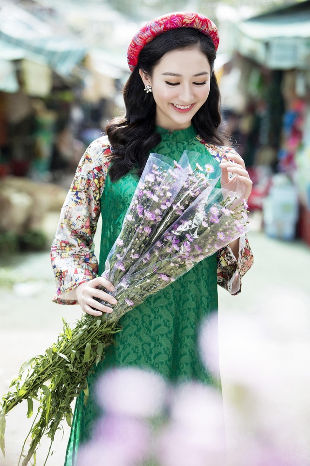 Á hậu Hà Thu bồi hồi nhớ Tết tuổi thơ ở cố đô Huế - 5 Á hậu Hà Thu bồi hồi nhớ Tết tuổi thơ ở cố đô Huế - 5