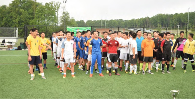 Sôi động chuỗi sự kiện “Vòng tay nước Mỹ 2017” của Hội SV Việt tại Hoa Kỳ - 2
Giải Bóng Đá TNSV VN toàn nước Mỹ diễn ra sáng 19/8.