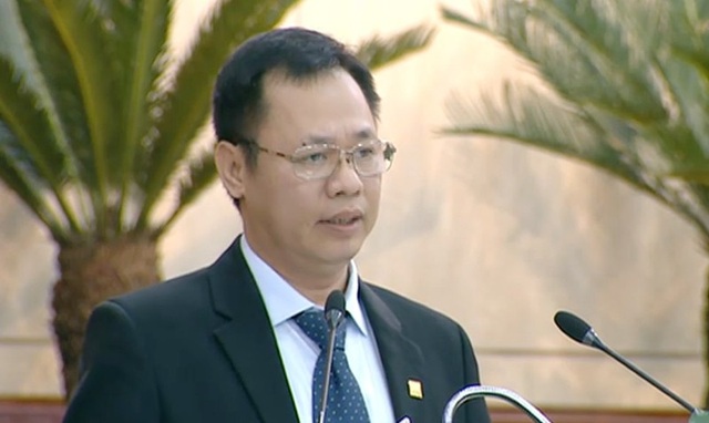 Đại biểu Đà Nẵng "truy" tình trạng lách luật sau khi được cấp phép xây dựng - 1 Ông Vũ Quang Hùng - Giám đốc Sở Xây dựng Đà Nẵng trả lời chất vấn của đại biểu HĐND thành phố