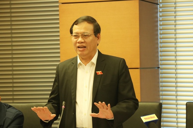 Trưởng đặc khu phải có “bàn tay sắt” mới mong thành công! - 1 Đại biểu Vũ Trọng Kim: Phải trao quyền cho cá nhân người đứng đầu đặc khu mạnh mẽ hơn, tránh tình trạng chồng lớp quản lý.