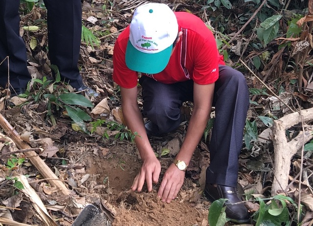 Hàng trăm người tham gia trồng rừng “Vì một Việt Nam xanh” - 3 Sau 7 năm triển khai, đến nay đã có 130 ha rừng được trồng mới tại Vườn Quốc gia Bến En