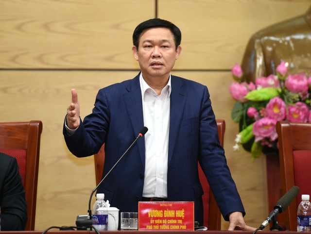 Phó Thủ tướng: Nhà nước không bỏ thêm tiền cho các dự án thua lỗ - 1 Phó Thủ tướng Vương Đình Huệ chủ trì cuộc họp lần thứ 2 của Ban Chỉ đạo xử lý tồn tại, yếu kém của một số doanh nghiệp ngành Công Thương.