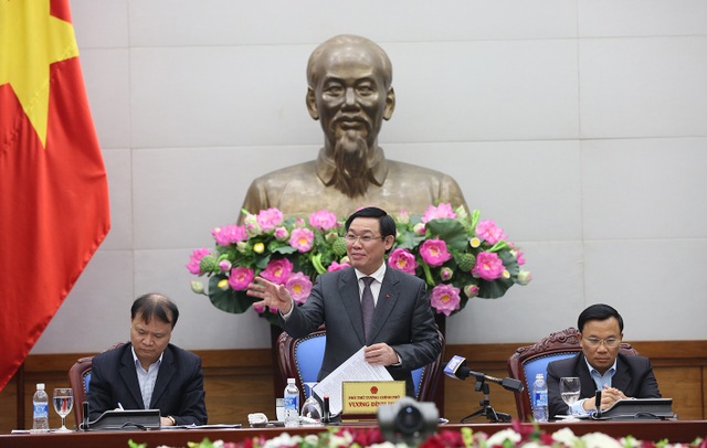 Phó Thủ tướng: “Neo” lạm phát 2018 ở mức 4% sẽ thành công - 2 Phó Thủ tướng Vương Đình Huệ: Chính phủ hoàn hoàn đủ khả năng kiểm soát lạm phát năm 2018 trong mức Quốc hội giao dưới 4%.