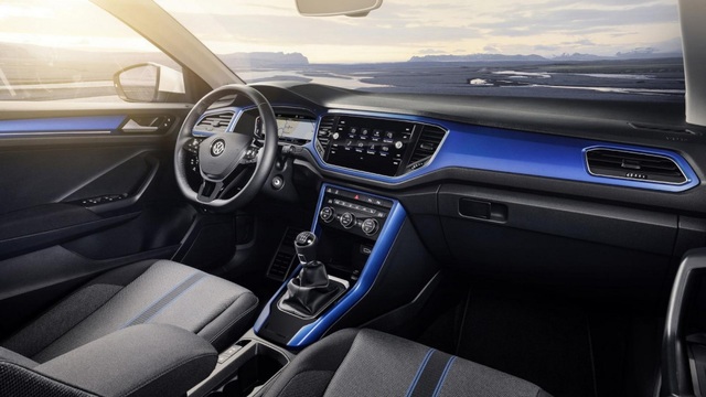 Volkswagen T-Roc - Làn gió mới cho phân khúc crossover cỡ nhỏ - 16 Volkswagen T-Roc - Làn gió mới cho phân khúc crossover cỡ nhỏ - 16