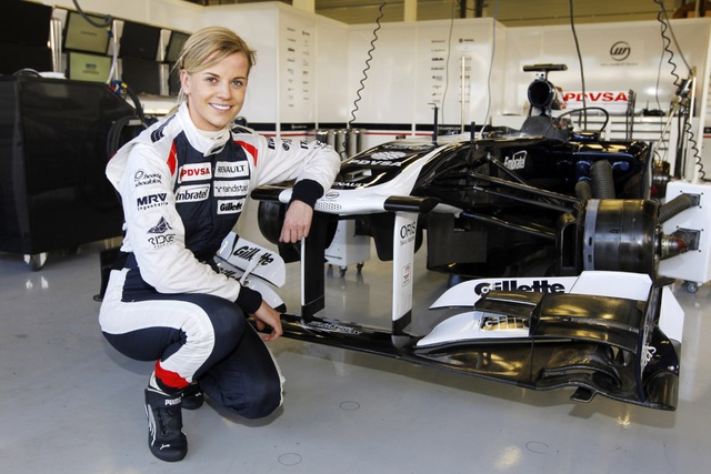 Tay đua nữ F1 bị treo bằng lái vì chạy xe quá tốc độ - 1
Susie Wolff là vợ của lãnh đạo đội đua Mercedes Formula 1 - Toto Wolff và bản thân cũng là một tay đua nữ có tiếng.